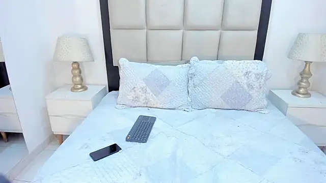 Snapshot of ElisabettaMonroy chatting on 10-02-25, 01:51 ElisabettaMonroy online show from 10-02-25, 01:51