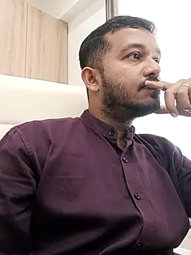 Snapshot of VJ17 chatting on 09-09-25, 05:51 VJ17 online show from 09-09-25, 05:51