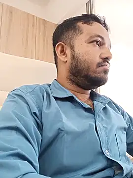 Snapshot of VJ17 chatting on 10-10-25, 06:45 VJ17 online show from 10-10-25, 06:45