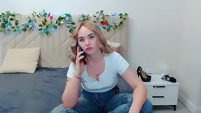 LiluMoon   online show from 04-29-26, 05:30