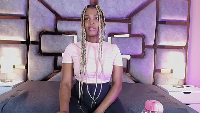 Snapshot of ArianaBeake chatting on 11-19-25, 03:12 ArianaBeake online show from 11-19-25, 03:12