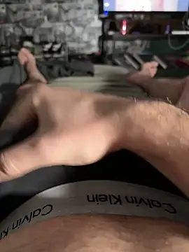 Snapshot of Ggowlad01 chatting on 12-14-25, 11:09 Ggowlad01 online show from 12-14-25, 11:09