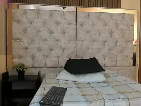 shantall 05 online show from 04-11-26, 05:50