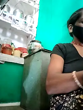 Sexi savita online show from 10-20-25, 07:20