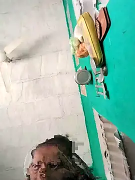 Sexi savita online show from 10-24-25, 04:09