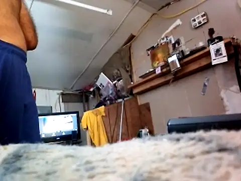 Southerngent1979 online show from 10-25-25, 06:46