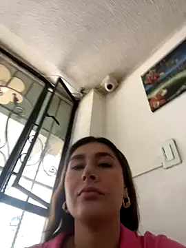 Snapshot of Isa_Villamarin chatting on 09-20-25, 08:10 Isa Villamarin online show from 09-20-25, 08:10