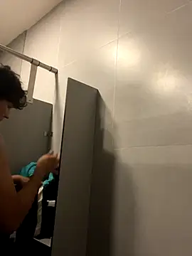 Leo Savage  online show from 12-22-25, 11:24