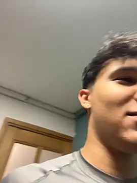 Leo Savage  online show from 03-11-26, 02:39