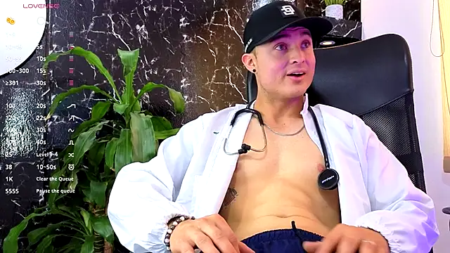 Alexander ferre online show from 09-25-25, 02:43