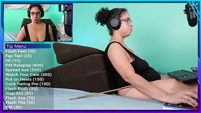 Snapshot of nsfwismorefun chatting on 10-16-25, 04:52 nsfwismorefun online show from 10-16-25, 04:52