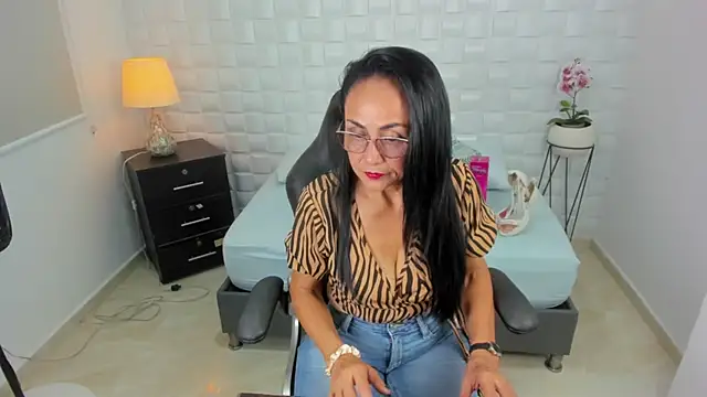 Snapshot of yulitza1025 chatting on 09-29-25, 12:21 yulitza1025 online show from 09-29-25, 12:21