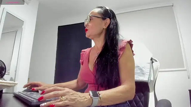 yulitza1025 online show from 02-14-26, 11:51