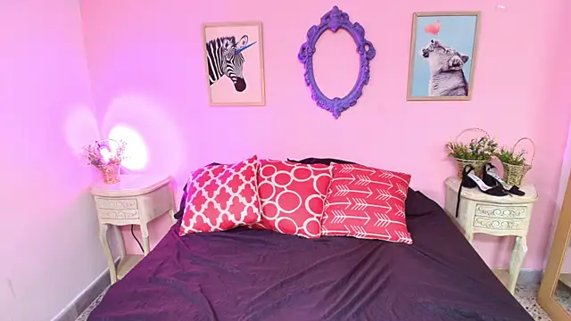 Snapshot of Nahomi_Rivera chatting on 09-22-25, 12:51 Nahomi Rivera online show from 09-22-25, 12:51