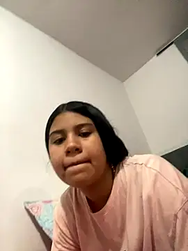 Snapshot of AntonellaCute_ab chatting on 09-29-25, 11:09 AntonellaCute ab online show from 09-29-25, 11:09