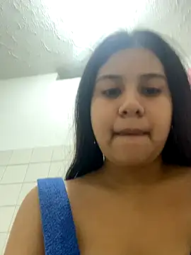 Snapshot of AntonellaCute_ab chatting on 10-10-25, 01:15 AntonellaCute ab online show from 10-10-25, 01:15