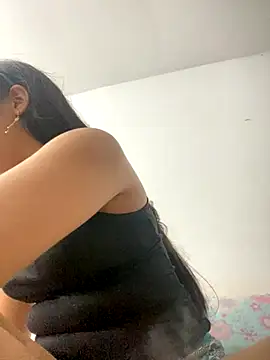 Snapshot of AntonellaCute_ab chatting on 10-18-25, 01:52 AntonellaCute ab online show from 10-18-25, 01:52