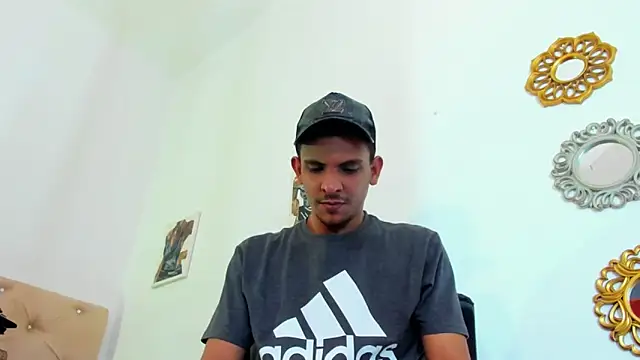  Tarekk  online show from 10-21-25, 08:20