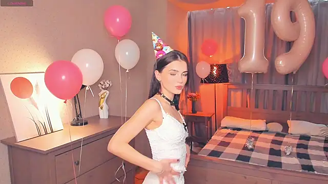 TeriRipka online show from 10-17-25, 07:11