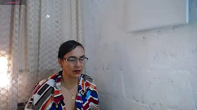 Snapshot of gabbyparker_ chatting on 09-16-25, 01:56 gabbyparker online show from 09-16-25, 01:56