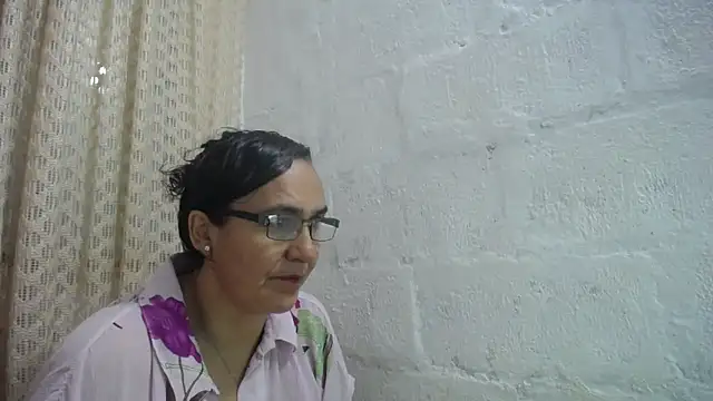 gabbyparker  online show from 04-23-26, 09:52