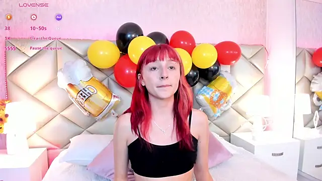 Snapshot of dafnne_hall chatting on 09-25-25, 04:16 dafnne hall online show from 09-25-25, 04:16