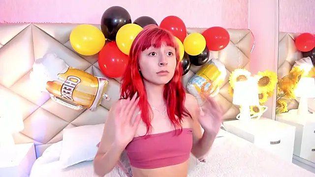 Snapshot of dafnne_hall chatting on 09-27-25, 04:06 dafnne hall online show from 09-27-25, 04:06