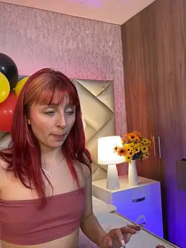 Snapshot of dafnne_hall chatting on 09-27-25, 04:12 dafnne hall online show from 09-27-25, 04:12