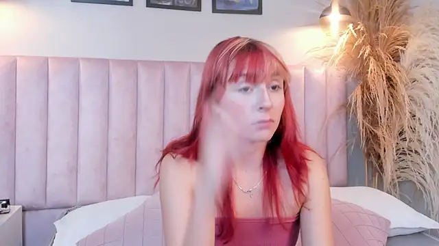 Snapshot of dafnne_hall chatting on 10-11-25, 08:29 dafnne hall online show from 10-11-25, 08:29