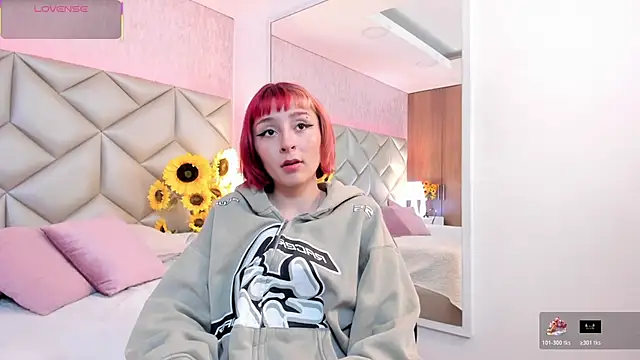 Snapshot of dafnne_hall chatting on 11-29-25, 04:15 dafnne hall online show from 11-29-25, 04:15