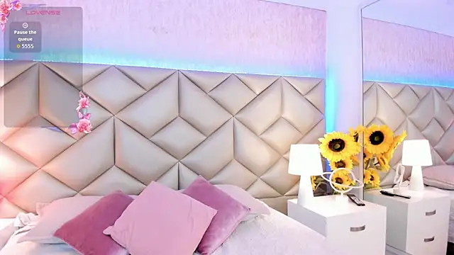 Snapshot of dafnne_hall chatting on 12-05-25, 04:21 dafnne hall online show from 12-05-25, 04:21