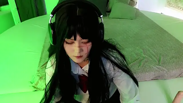 Snapshot of GothXRaven chatting on 09-25-25, 04:00 GothXRaven online show from 09-25-25, 04:00