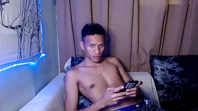 Snapshot of fantasy_davidxx chatting on 10-15-25, 09:37 fantasy davidxx online show from 10-15-25, 09:37