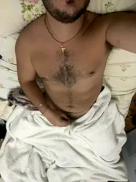 Snapshot of HOTDAN92 chatting on 09-20-25, 04:13 HOTDAN92 online show from 09-20-25, 04:13