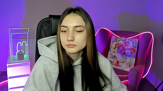 olivianorton online show from 10-07-25, 12:24