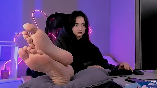 olivianorton online show from 02-05-26, 09:36