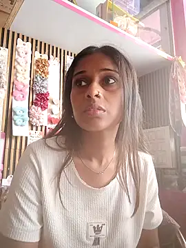 hotshreya69 online show from 09-21-25, 07:32