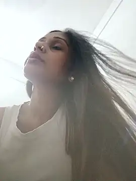 hotshreya69 online show from 10-25-25, 04:35