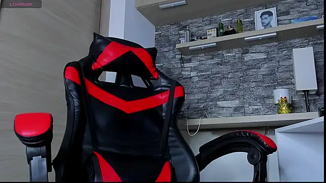 Snapshot of Theimperialboys_ chatting on 10-06-25, 06:00 Theimperialboys  online show from 10-06-25, 06:00