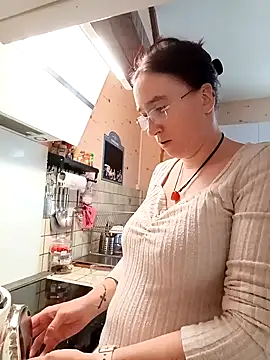 Snapshot of Sophierob1 chatting on 09-18-25, 08:16 Sophierob1 online show from 09-18-25, 08:16