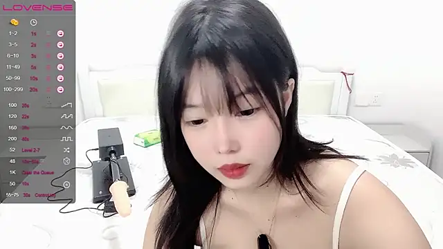 A SR 002 online show from 10-21-25, 03:02