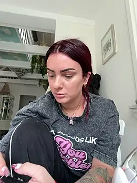 OliviaaFischer online show from 04-01-26, 01:41