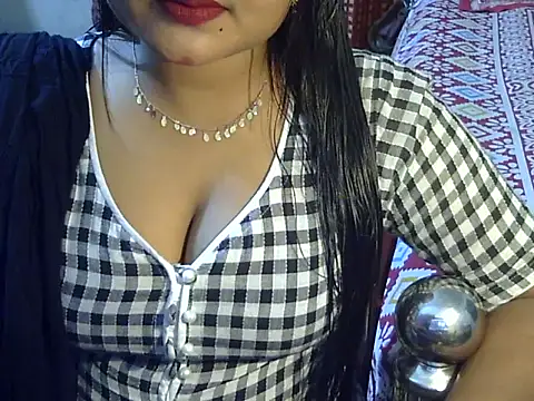 Snapshot of Nusrat_Faria07 chatting on 10-20-25, 02:17 Nusrat Faria07 online show from 10-20-25, 02:17