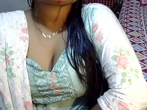 Snapshot of Nusrat_Faria07 chatting on 10-21-25, 07:47 Nusrat Faria07 online show from 10-21-25, 07:47