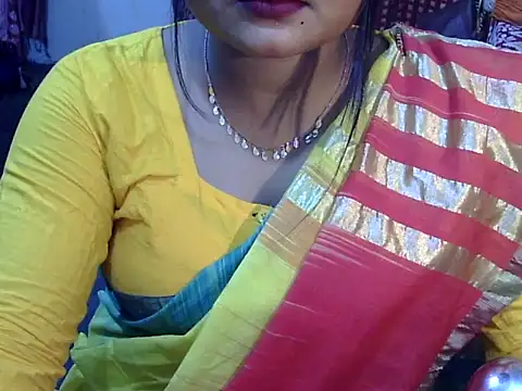 Snapshot of Nusrat_Faria07 chatting on 10-25-25, 09:53 Nusrat Faria07 online show from 10-25-25, 09:53