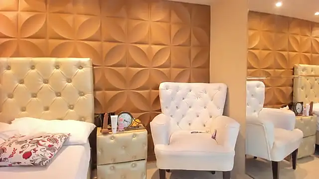 Snapshot of BarbaraCortez chatting on 11-13-25, 08:19 BarbaraCortez online show from 11-13-25, 08:19