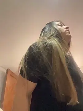 emma hot2006 online show from 11-03-25, 04:08