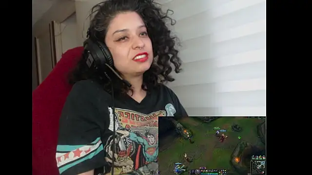 miss carmila1 online show from 10-04-25, 10:41