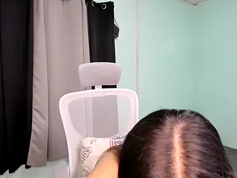 Snapshot of SexywildDanica chatting on 01-07-26, 02:30 SexywildDanica online show from 01-07-26, 02:30