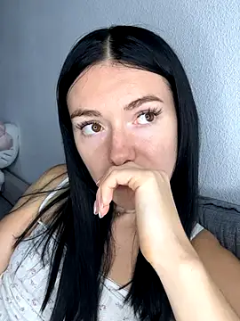 Snapshot of karrr__aaa chatting on 09-21-25, 02:40 karrr aaa online show from 09-21-25, 02:40